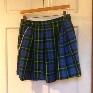 Hottopic blue and neon green pleated plaid skirt with chain